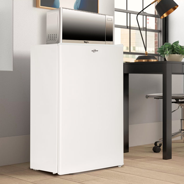 Koolatron 3.1 Cu Ft Compact Fridge + Total Chef 700W Microwave Combo